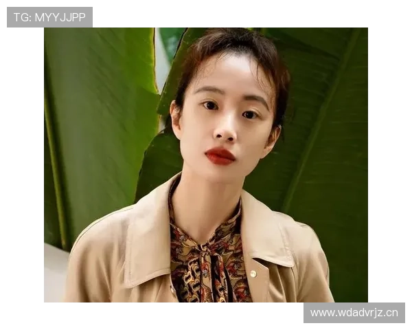 李梦背着大牌光环，居然偷偷爱上这家巷子小店，差距也太大了吧！